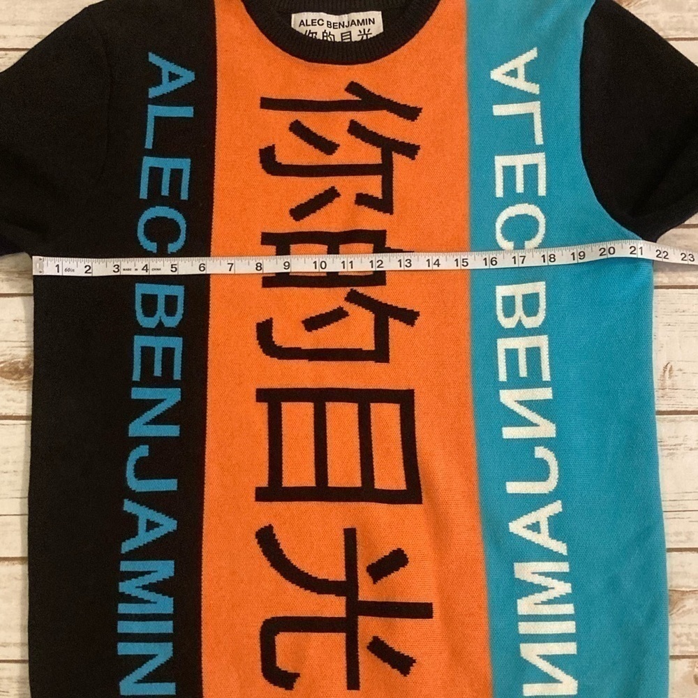 Alec Benjamin Colorblocked Sweater Medium - Picture 3 of 7